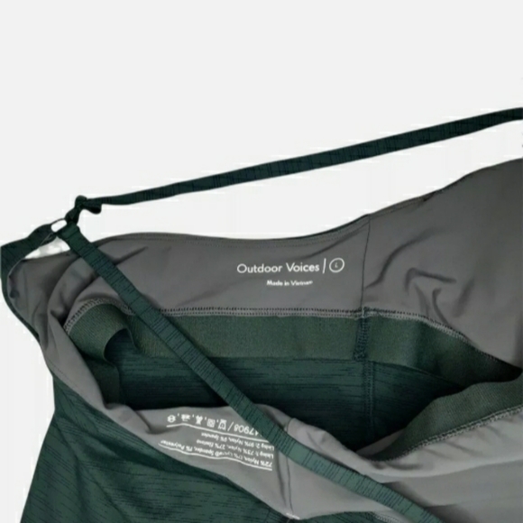 Outdoor Voices Move Free Large Evergreen Racerback Cropped Tank - Picture 7 of 8